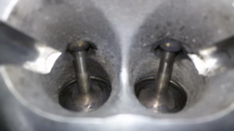 Чистка двигателя БМВ гранулами скорлупы грецкого ореха
